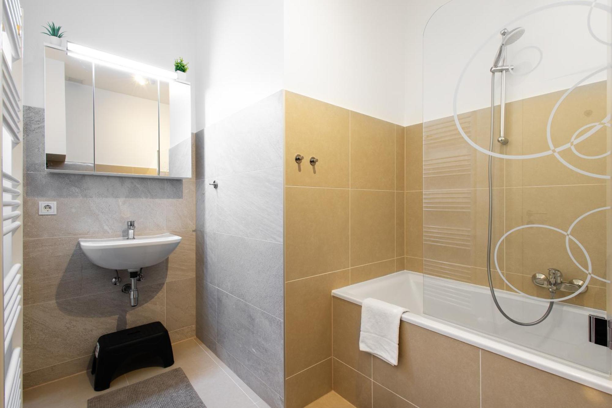 Apartments 4 You Red Star 8 Вена Экстерьер фото