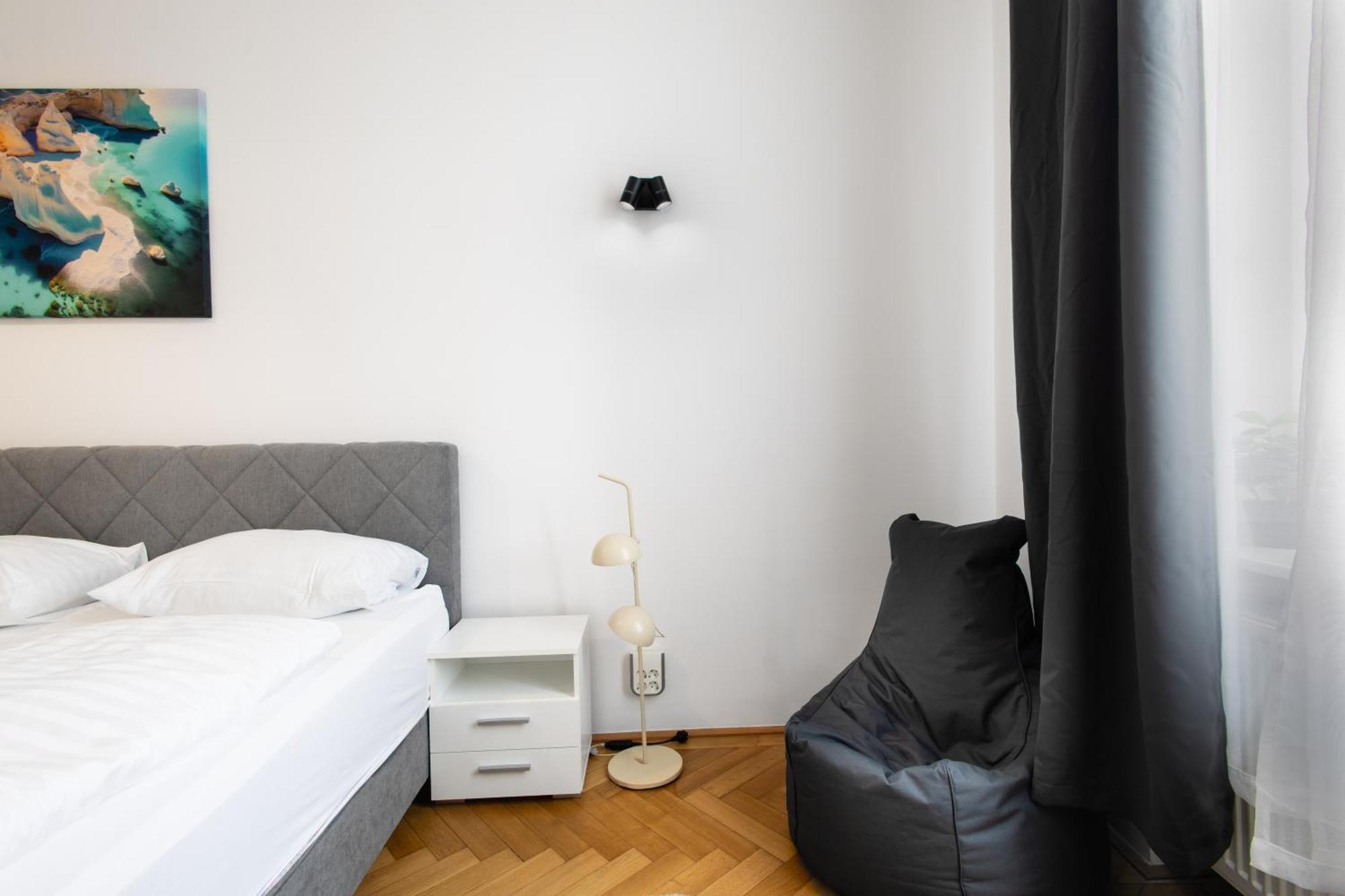Apartments 4 You Red Star 8 Вена Экстерьер фото